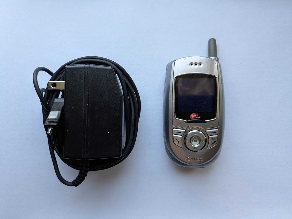 Кнопкові мобільні телефони