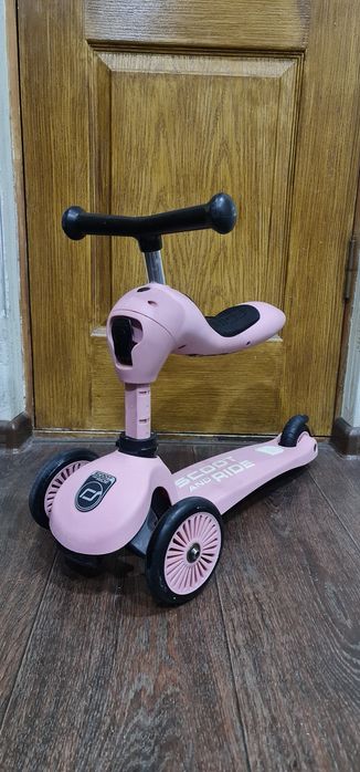 Продам  детский  самокат-беговел  scoot and ride