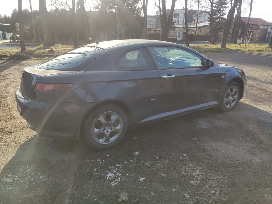 [REZERWACJA] Alfa Romeo GT 2004