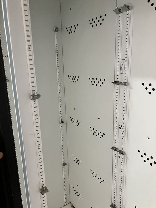 Продам холодильный шкаф, холодильная витрина двухдверная