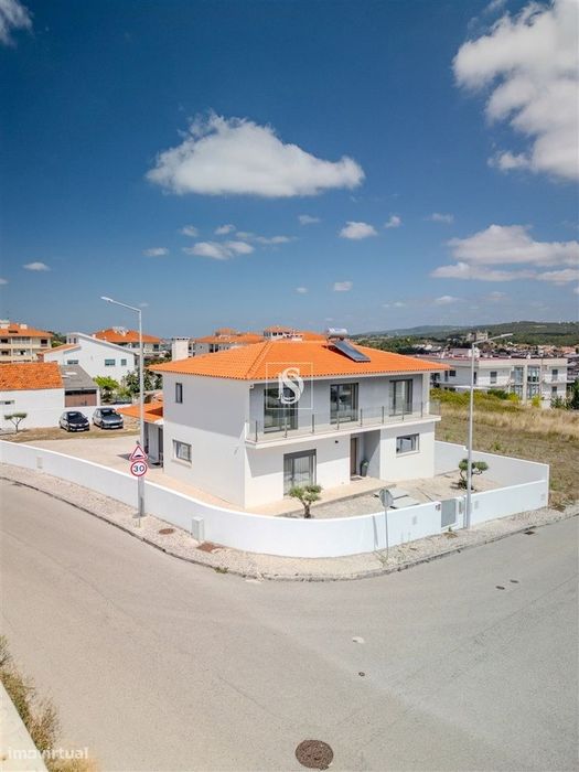 Moradia T4 Venda em Porto de Mós - São João Baptista e São Pedro,Porto