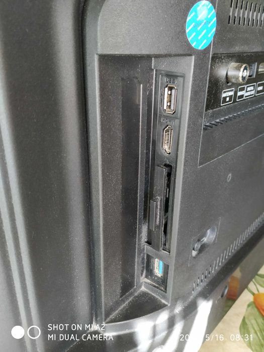 Телевізор SKYWORTH 40"