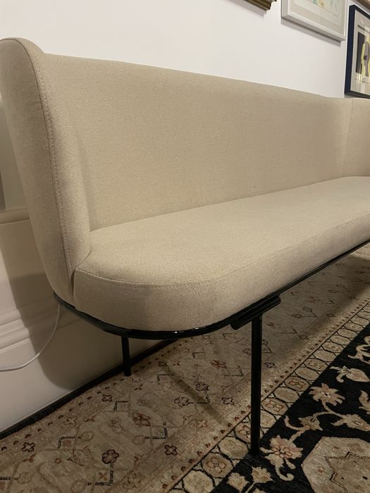 Sofa  elegante ideal para sala de jantar