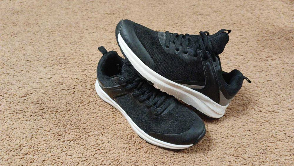 кроссовки F&F нові розмір 39