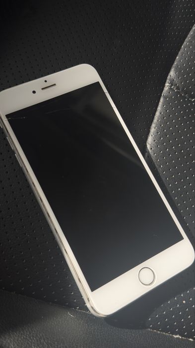 iPhone 6s без батареї на запчастини