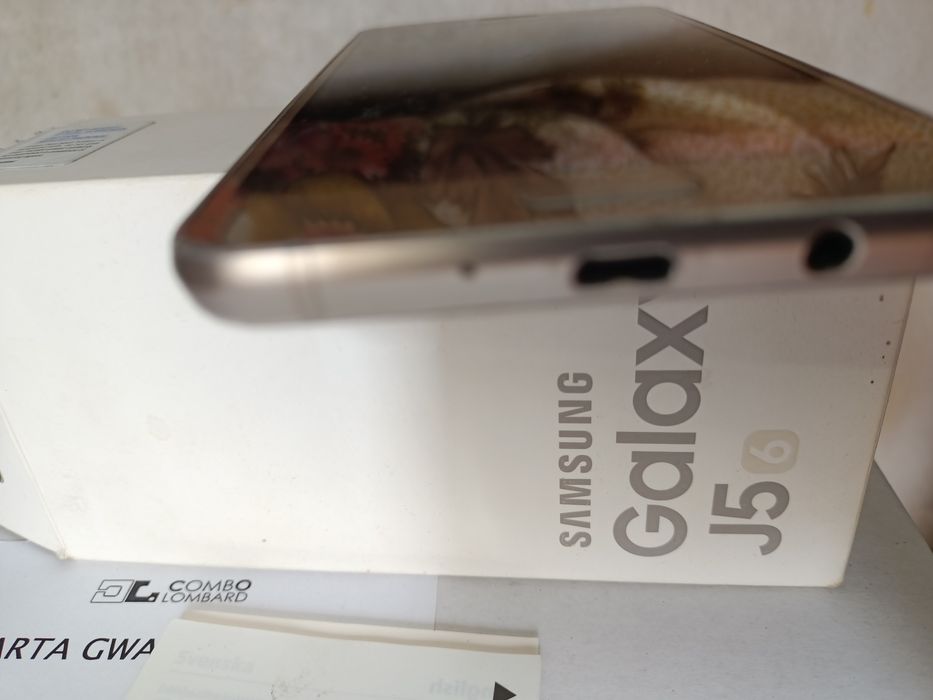 Samsung Galaxy j5 смартфон