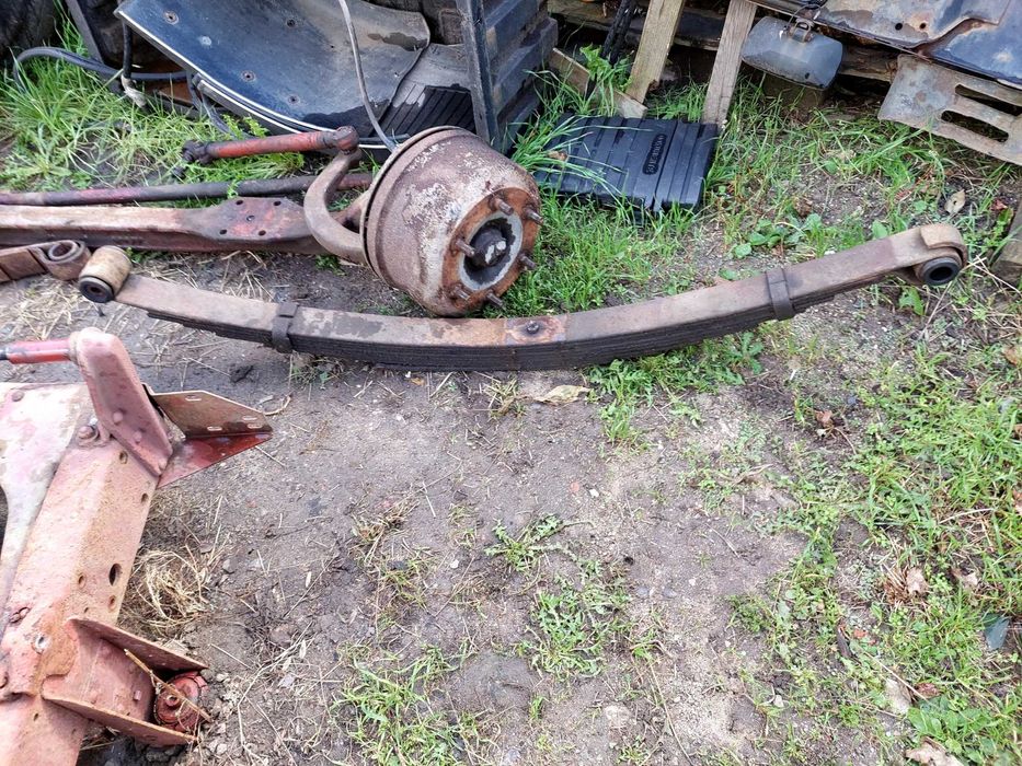 Mercedes 813 808 przyczepka 608 814 oś przednia przyczepa