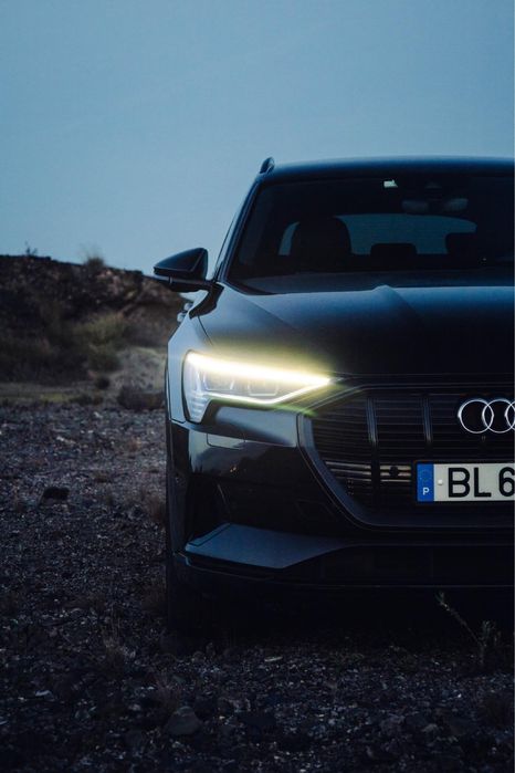 Vendo Audi e-tron 55 em excelente estado