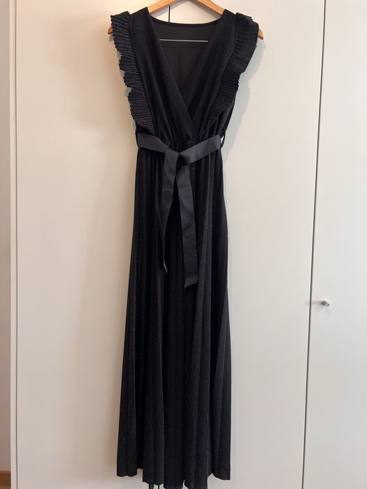 Vestido longo preto com brilho