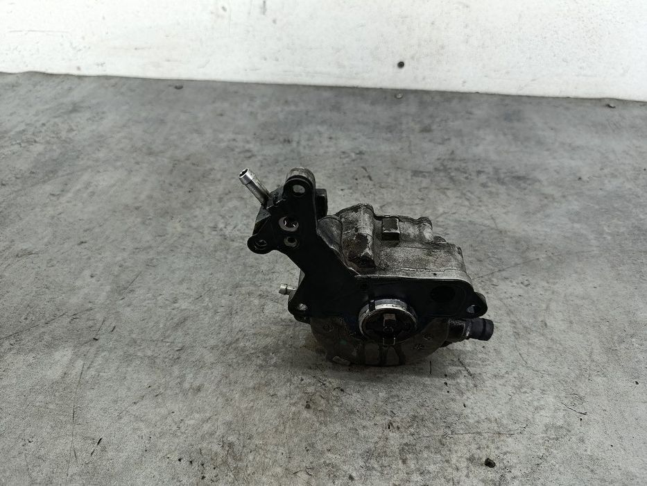 POMPA VACUM VW JETTA V 038145209M BOSCH 1.9 TDI