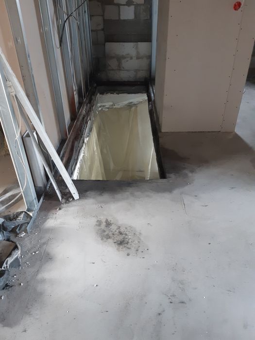 Przewierty w betonie,wiercenie otworow.Ciecie scian.Technika diamentow
