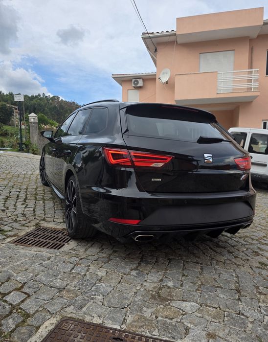 SEAT Leon ST CUPRA 300 Performance 4Drive DSG