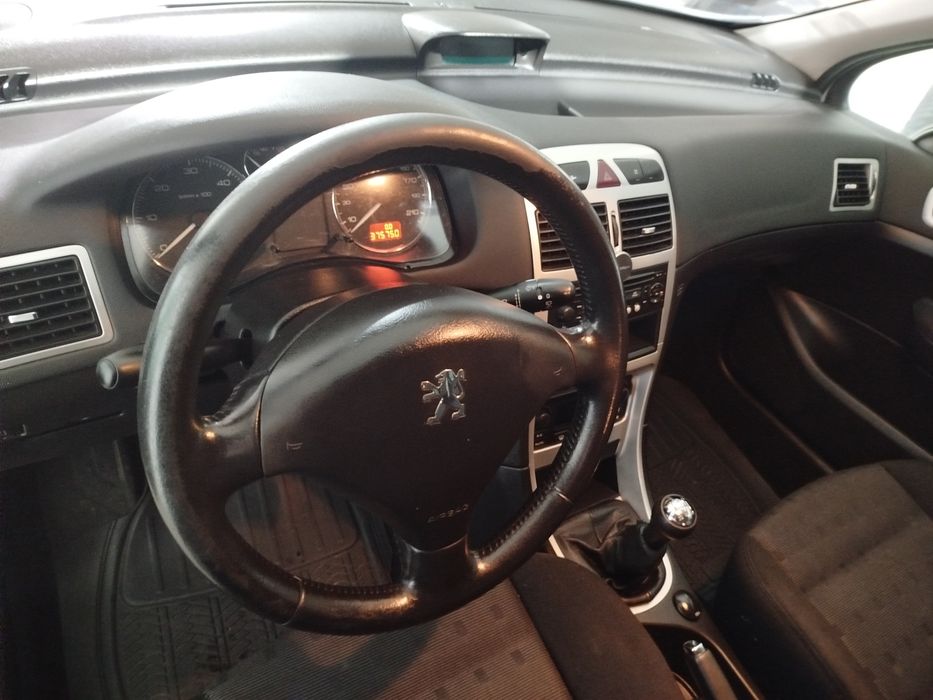 Peugeot 307 1.6HDI 7L