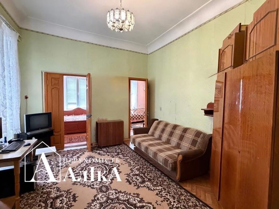 Продам 2 поверховий будинок на два входи
