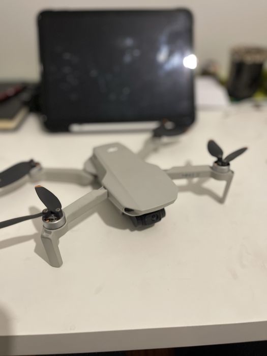 Dji mini 2 se fly combo,  GIMBAL AVARIADO
