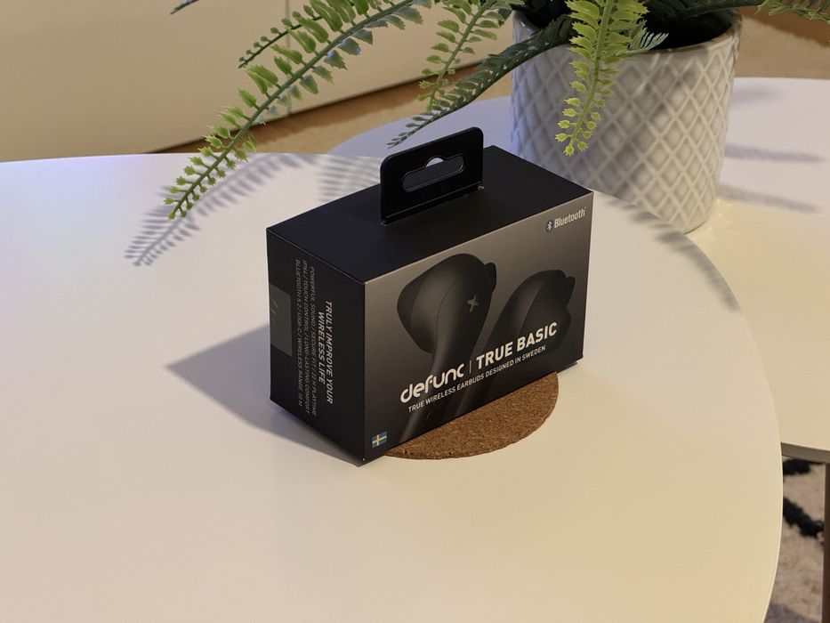 Fones / earbuds wireless marca Defunc - suecos