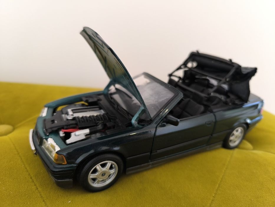 BMW E36 325i convertible cabrio 1:18 maisto