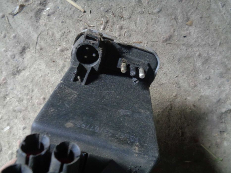 Mercedes W124 компресор ЦЗ  Вакумний насос. Мерседес W124 насос вакум