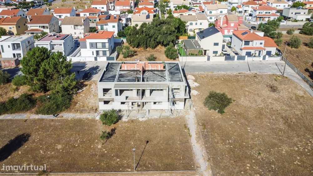 Apartamento T3 Novo com Terraço Privativo – GOLDEN RESIDENCES – AIRES