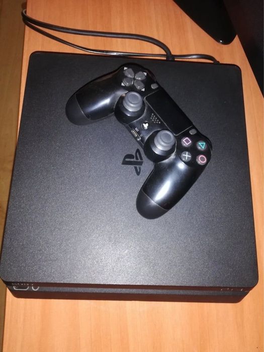 Ps4 + HeadPhones + Comando
