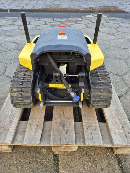 Robot koszący odśnieżający na gąsienica Nawigacja GPS RTK 25000 m2