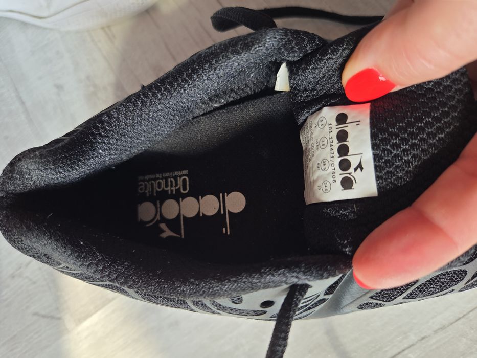 Diadora Mythos Blushield Fly 2