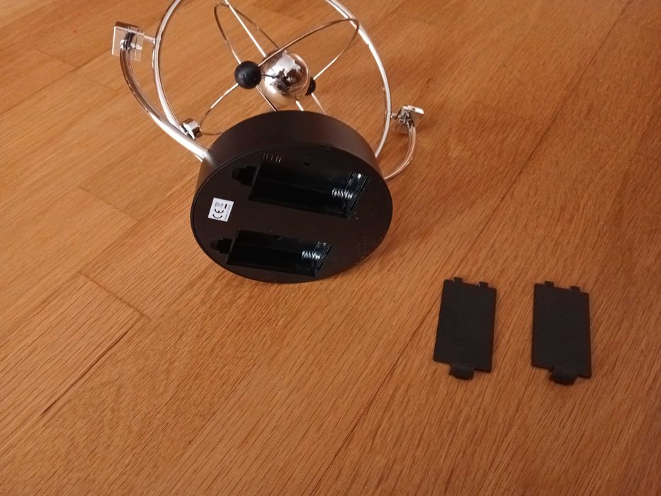 Kit Pendulo Orbital de Newton c/ Movimento Perpetuo