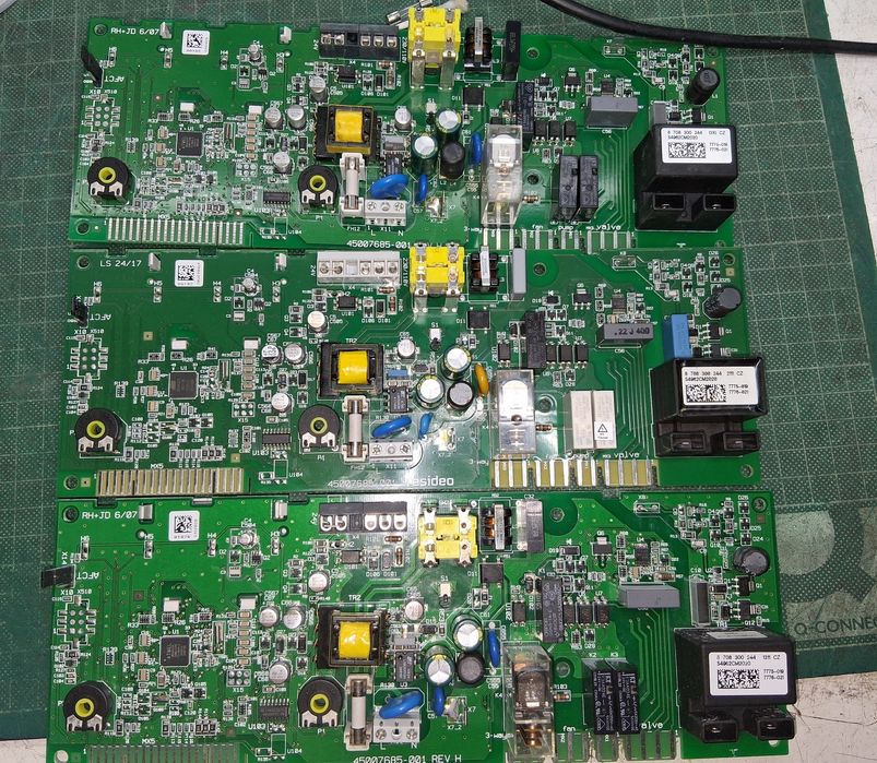 Vendo placas de caldeira Junkers  Bosch