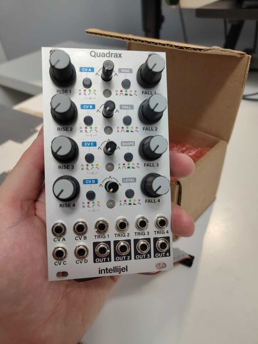 Intellijel Quadrax +QX (expander) na gwarancji MODULAR Wrocław
