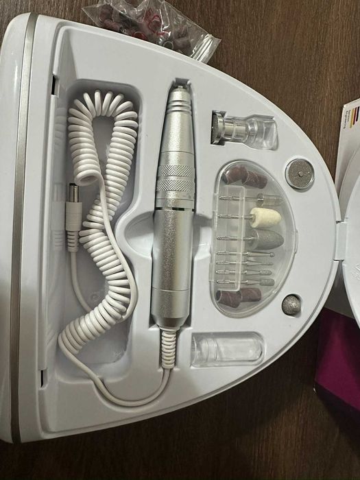 Електричний професійний набір для манікюру/педик. Beurer MP 100 НОВИЙ