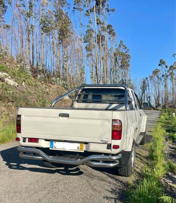 Toyota hilux 2.5 4x4