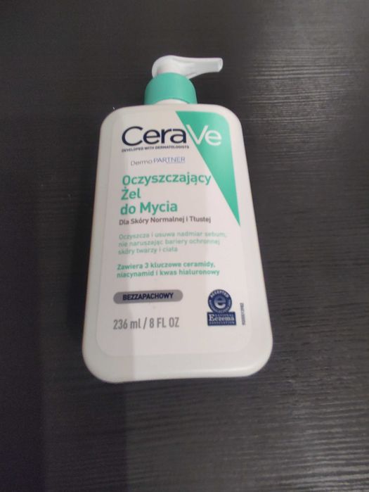 CeraVe - oczyszczający żel do mycia