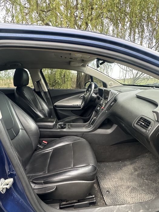 Chevrolet volt 2012