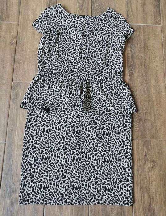 Сукні жіночі р.8 р.16