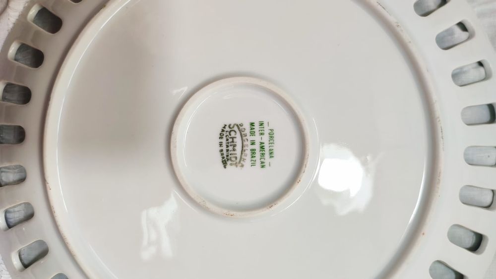 Pratos decorativos, antigos, porcelana, Brasil