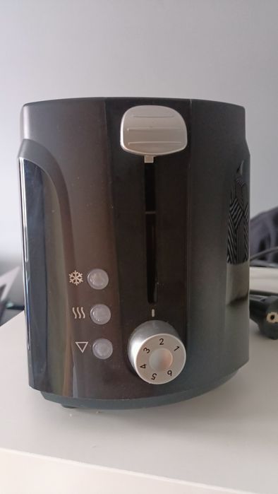 Toster opiekacz switch on