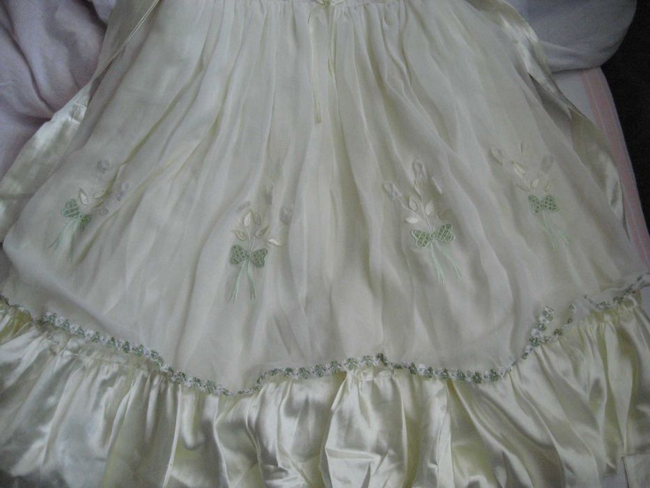 Платье нарядное нежное