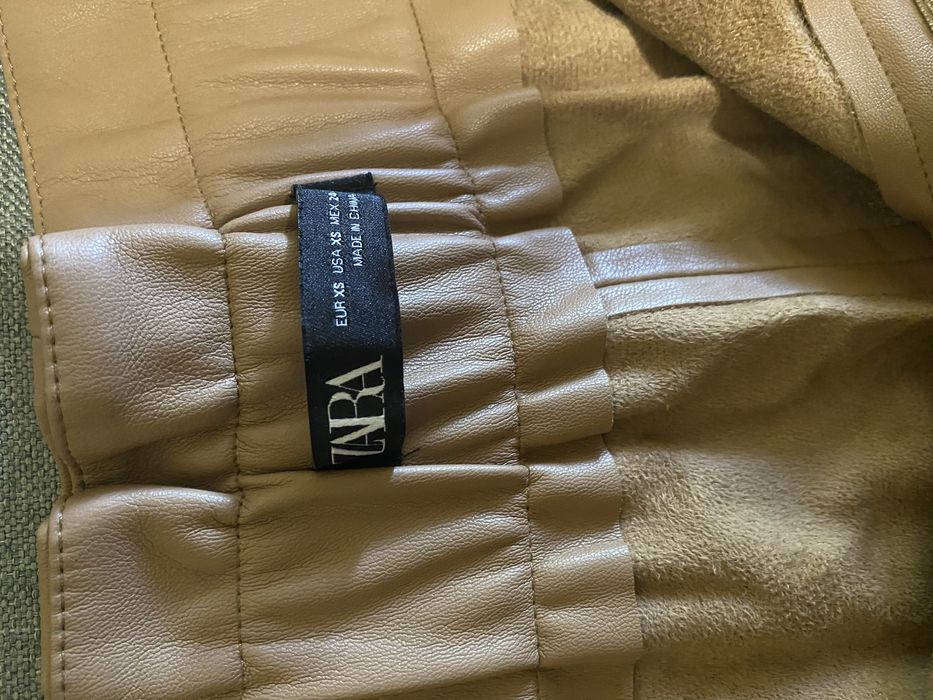 Шорти Zara екошкіра
