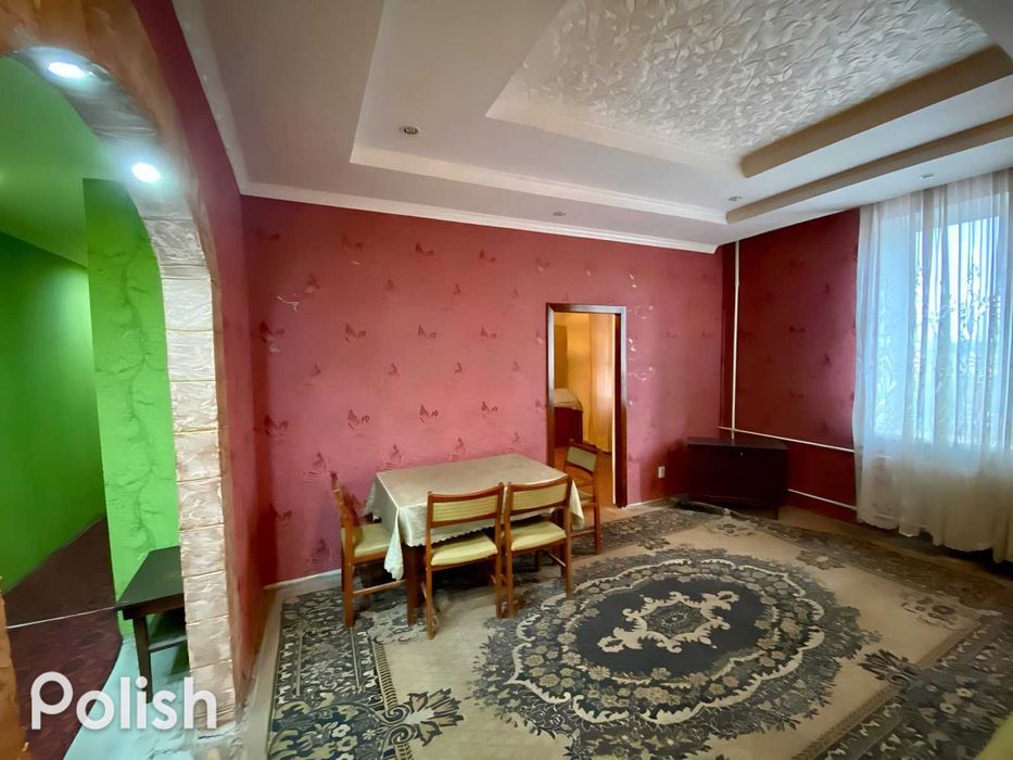 Продаж велика 3-к сталінка Піонер поруч Крес 173 квартал