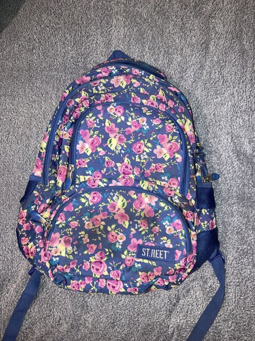 Plecak szkolny w kwiatki