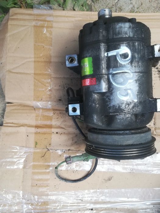 Sprężarka kompresor klimatyzacji passat b5 a4 a6 1.8b 1.9tdi na gwinty