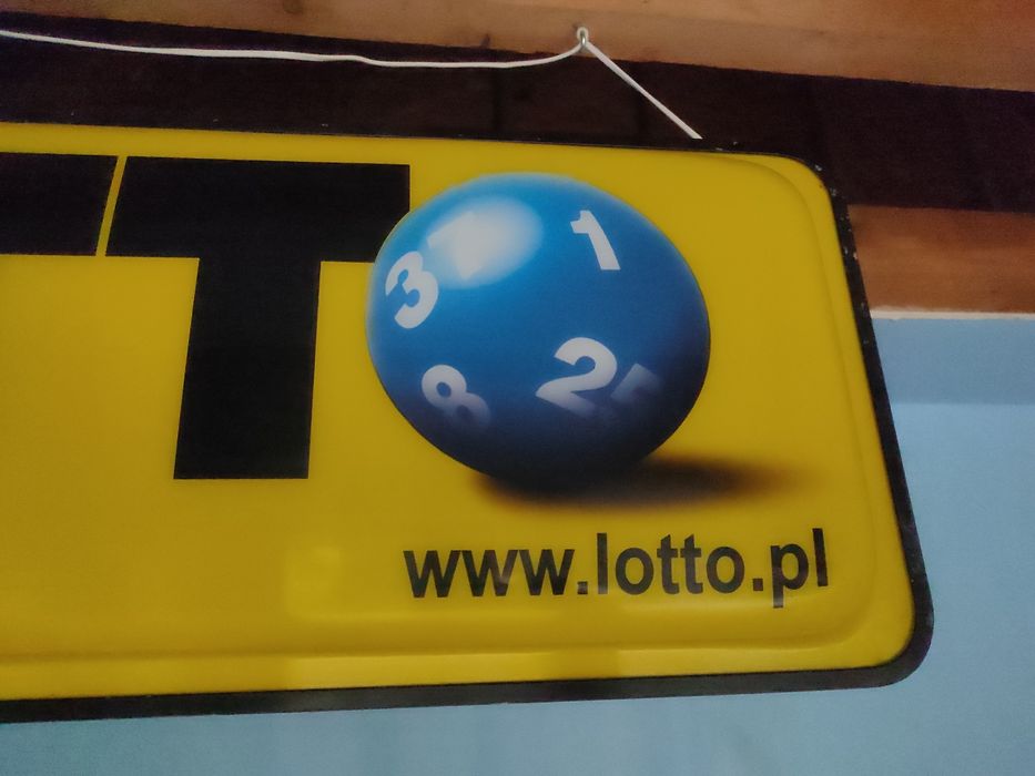 Neon, reklama LOTTO