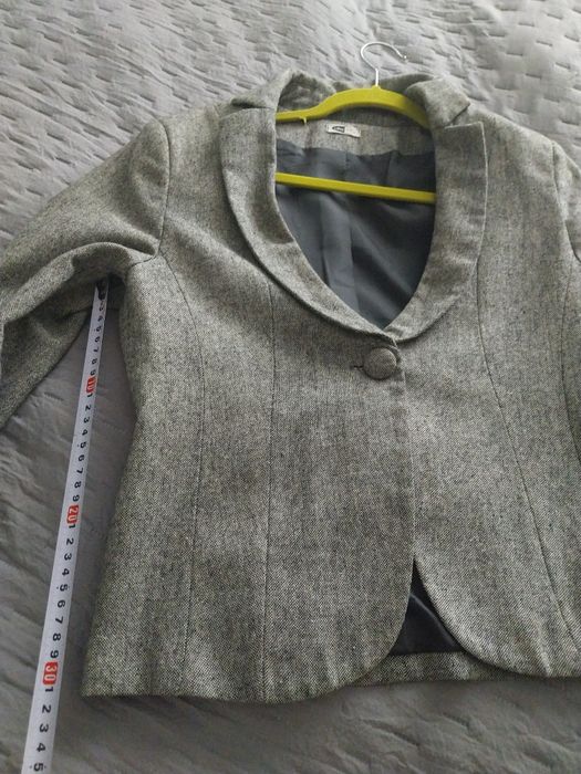 Żakiet rozm.M 30% wełna