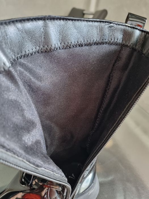 Сапожки демі чобітки осінь-весна чорні лакові стьобані з бантиком