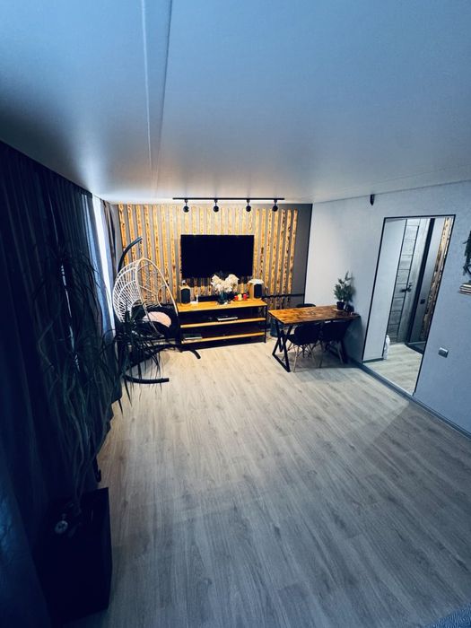 2 кімнатна з гардеробною (3кімнатна)на Бородинському,Каховська 61