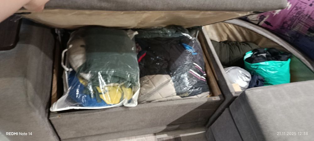 Продам диван угловий