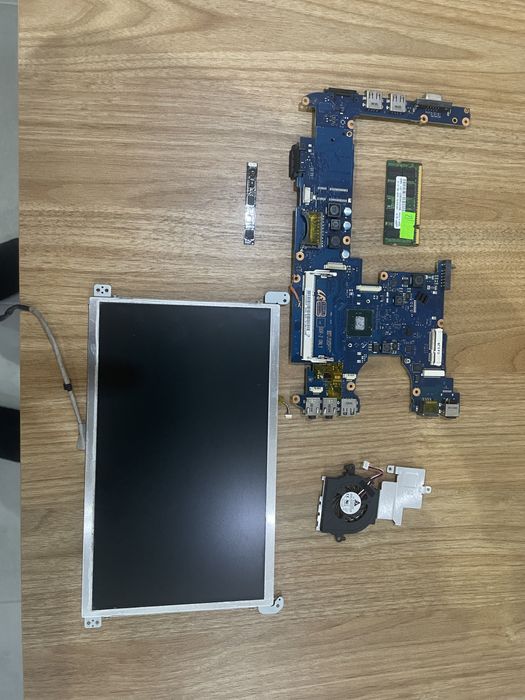 Części Samsung N210