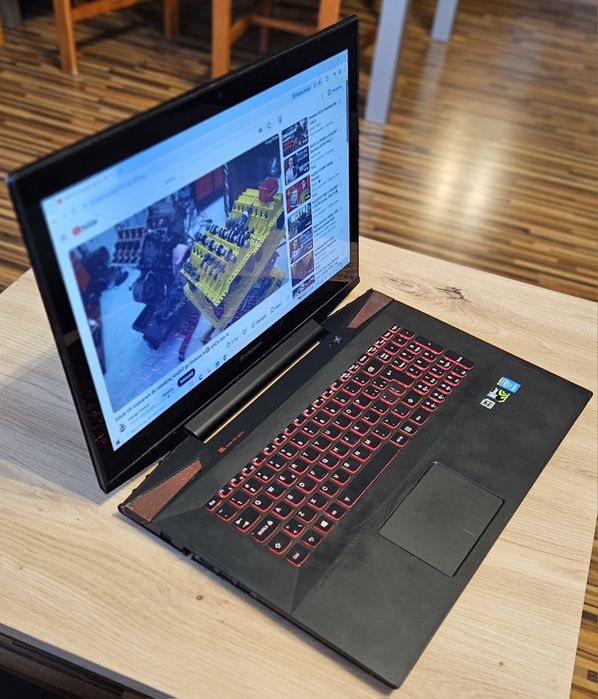 Laptop Lenovo Y70-70 Touch