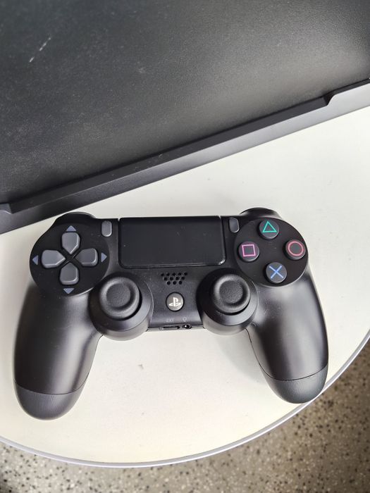 PlayStation 4 (PS4) FAT