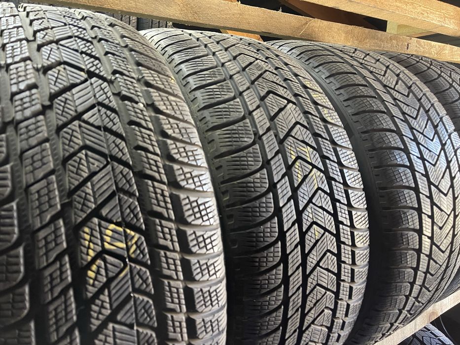 Шини зима 275/45R21 315/40R21 PIRELLI Scorpion Winter комплект